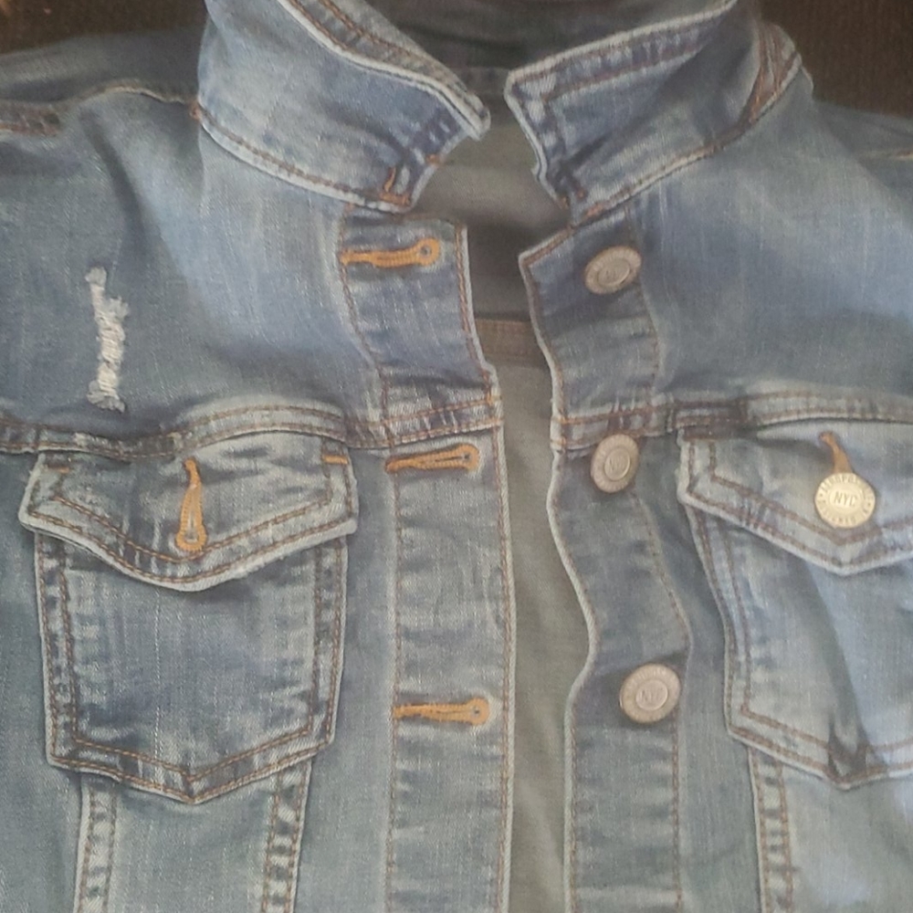 Jean jacket - Picture 2 of 5